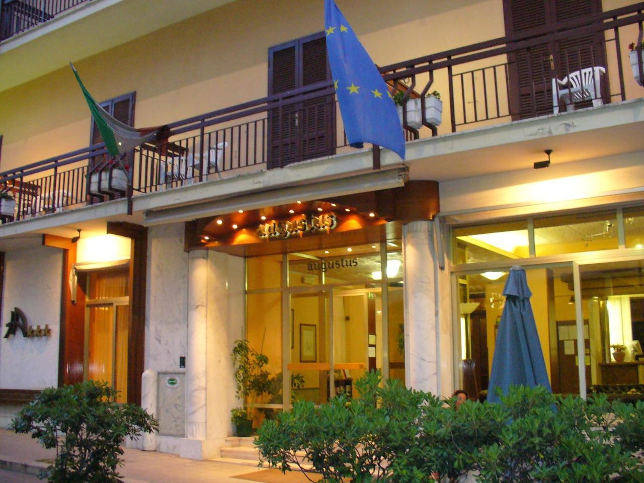 Hotel Augustus Montecatini Terme Exterior photo