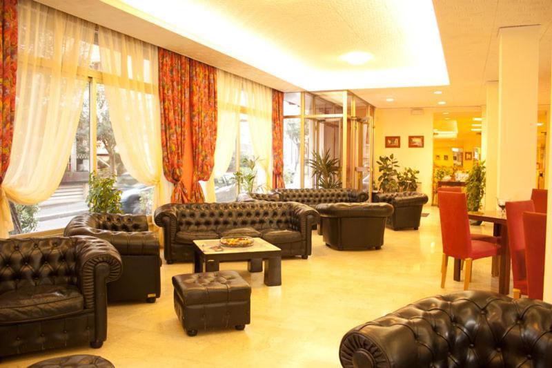 Hotel Augustus Montecatini Terme Exterior photo